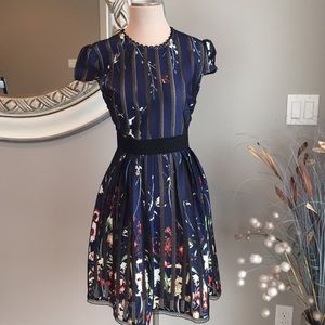 Chelsea28 fit n flare open back dress